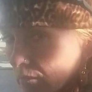 Meet your Posher, Vicky